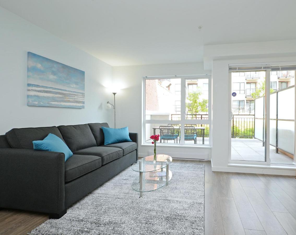 Gorgeous Old Town Condo With Patio And Parking! Victoria Extérieur photo