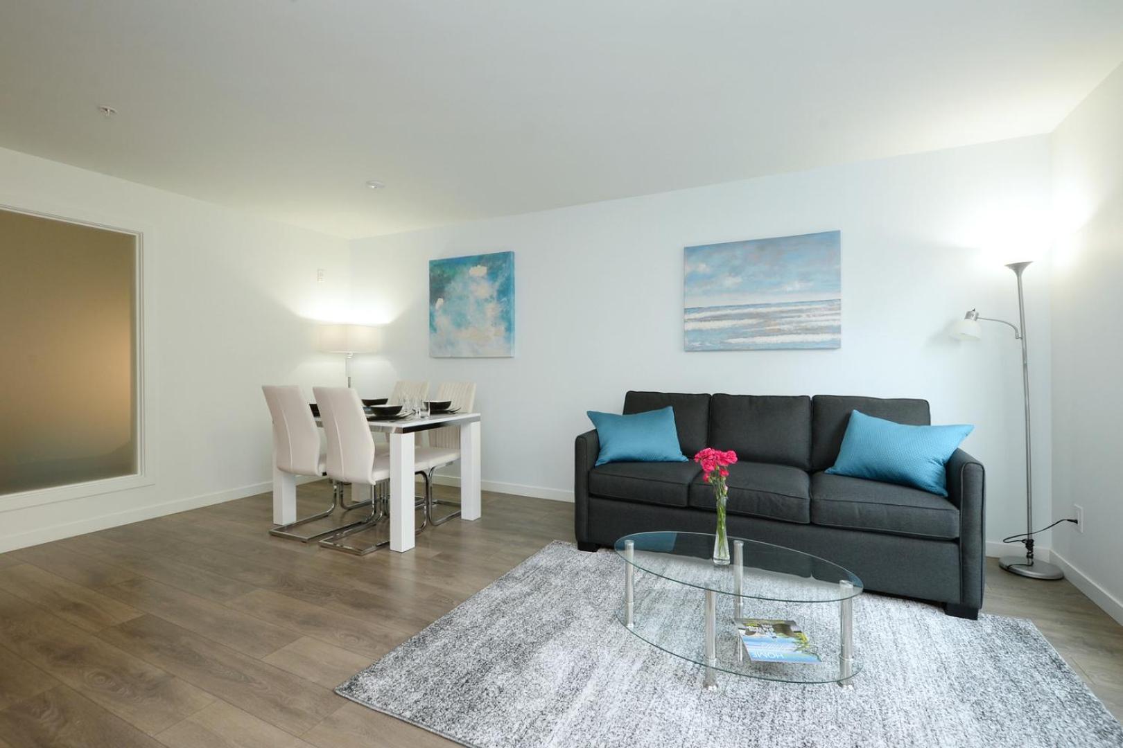 Gorgeous Old Town Condo With Patio And Parking! Victoria Extérieur photo